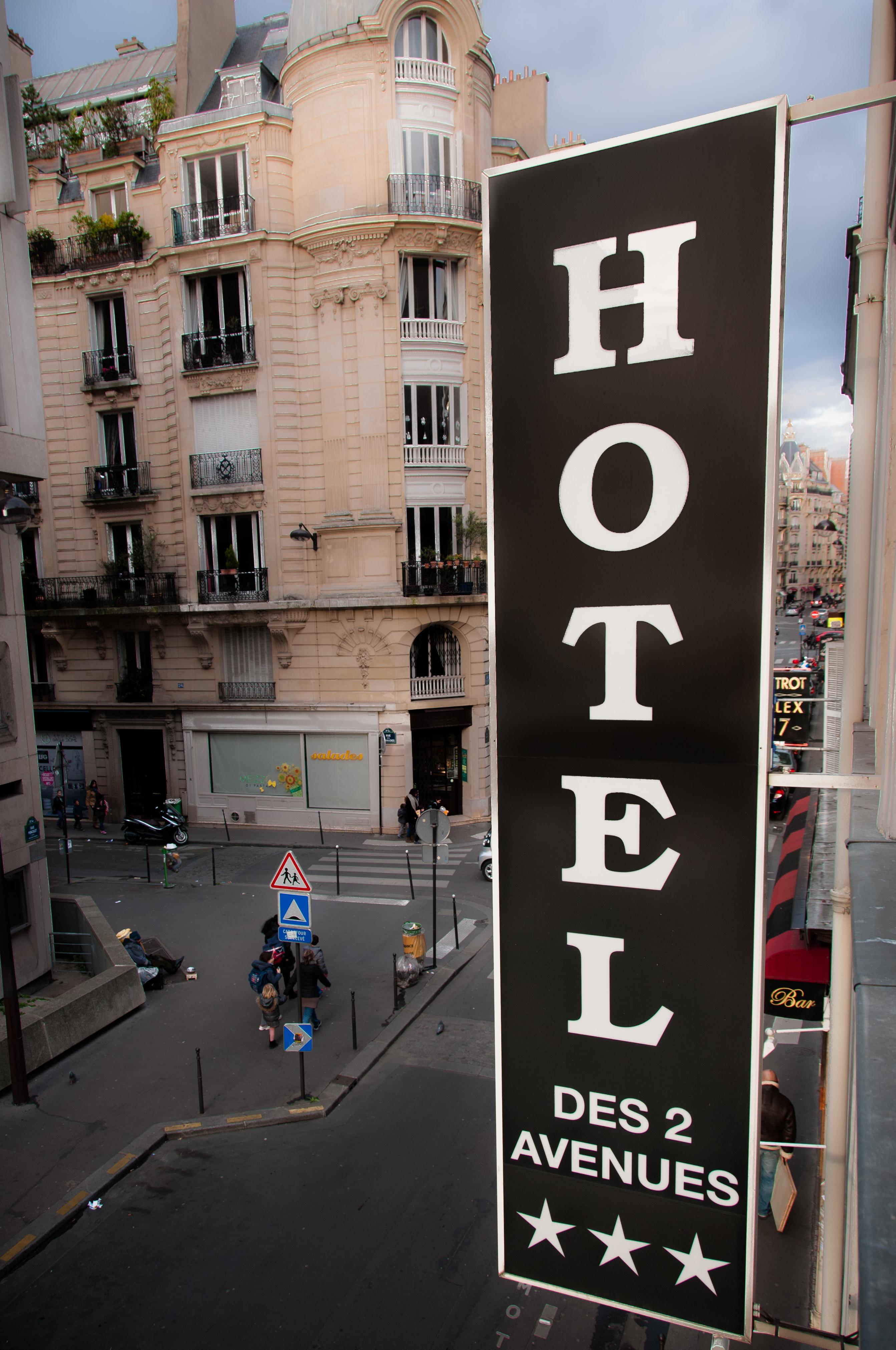 Hotel Des Deux Avenues Paris Eksteriør billede